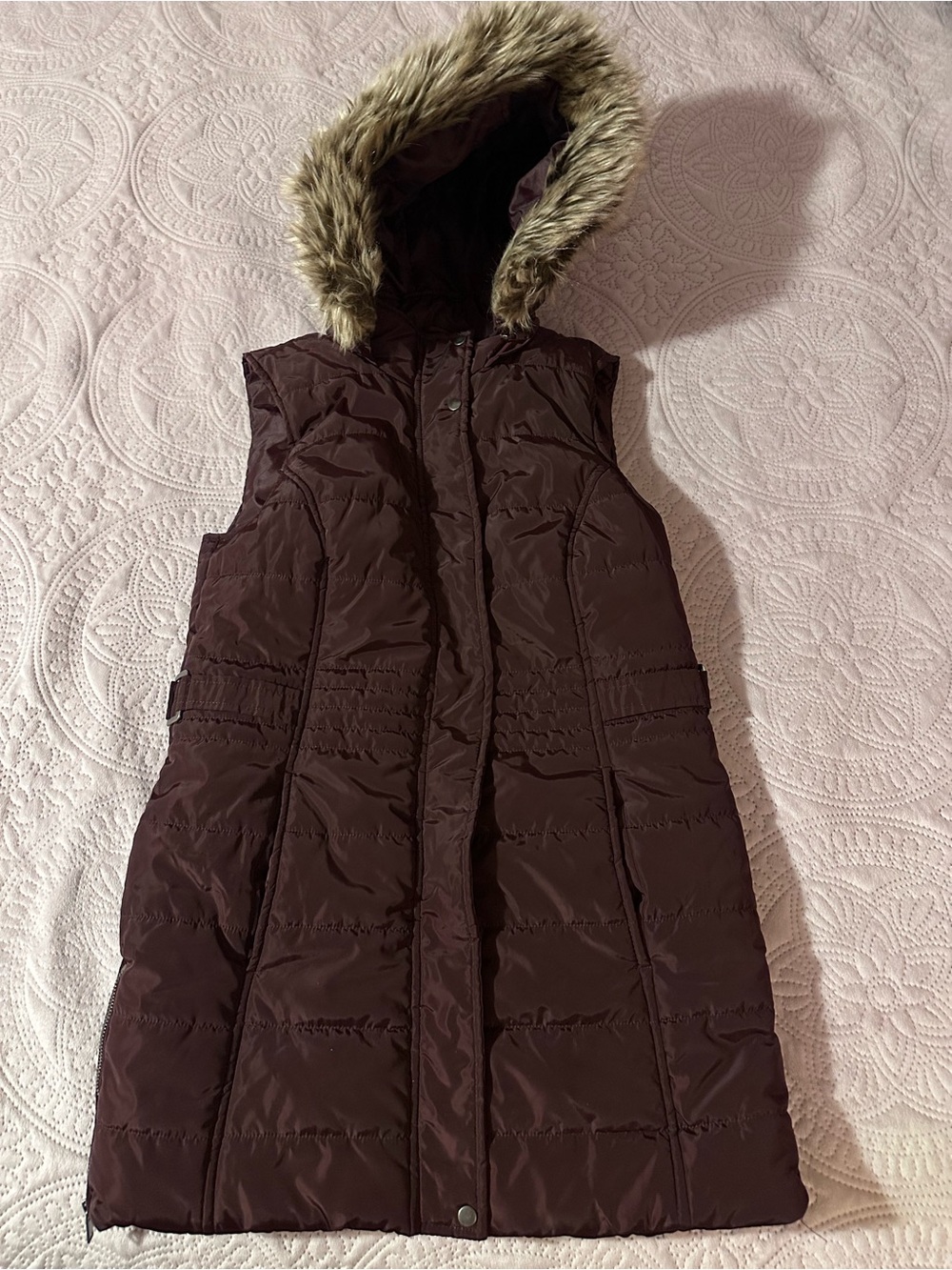 Maurices Women's Puffer Vest with Fur Hood sz sm